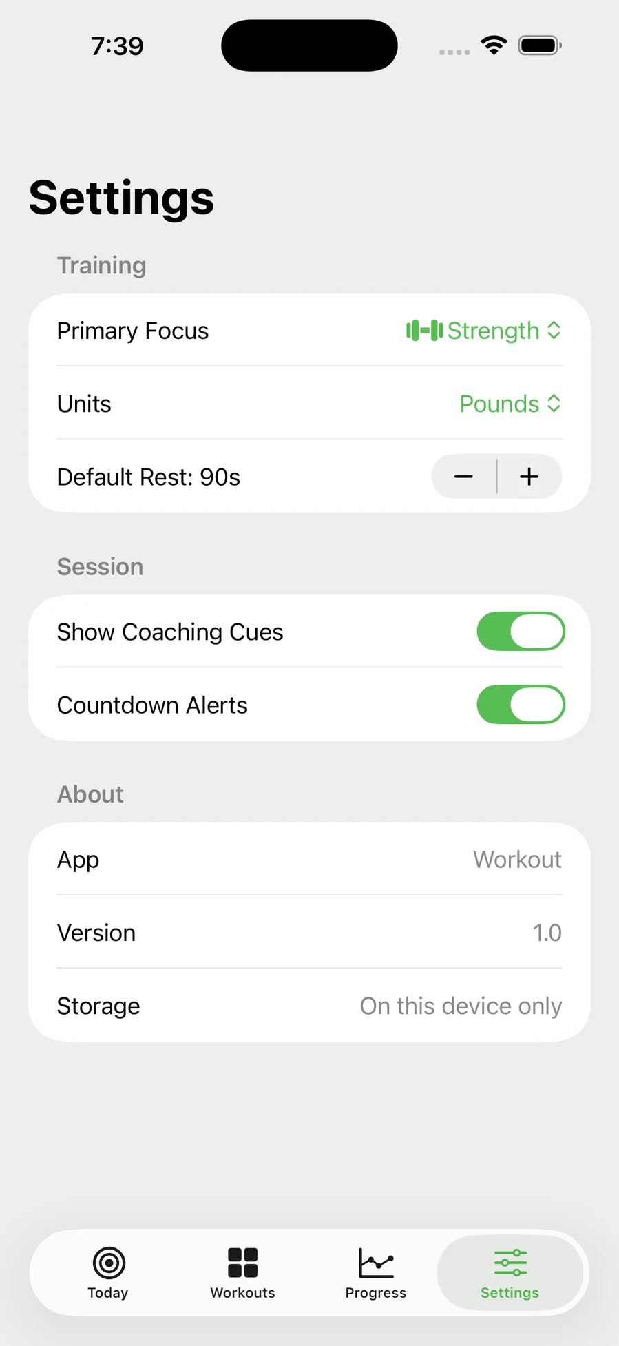 Settings showing primary focus, units, default rest and on-device storage